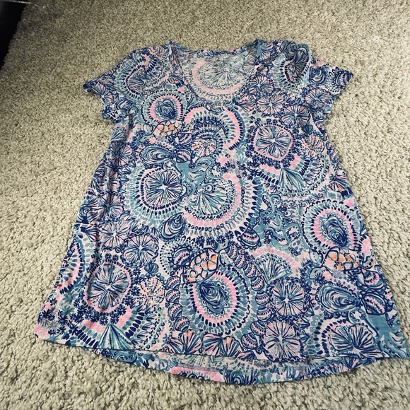 NEW Lilly Pulitzer Etta V-Neck Top Tee T Shirt Commotion In The Ocean Blue Large - Picture 2 of 9
